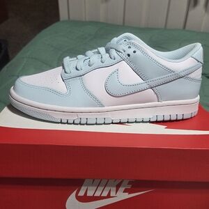Nike Kids' Low-Top Sneakers in Light Blue and White